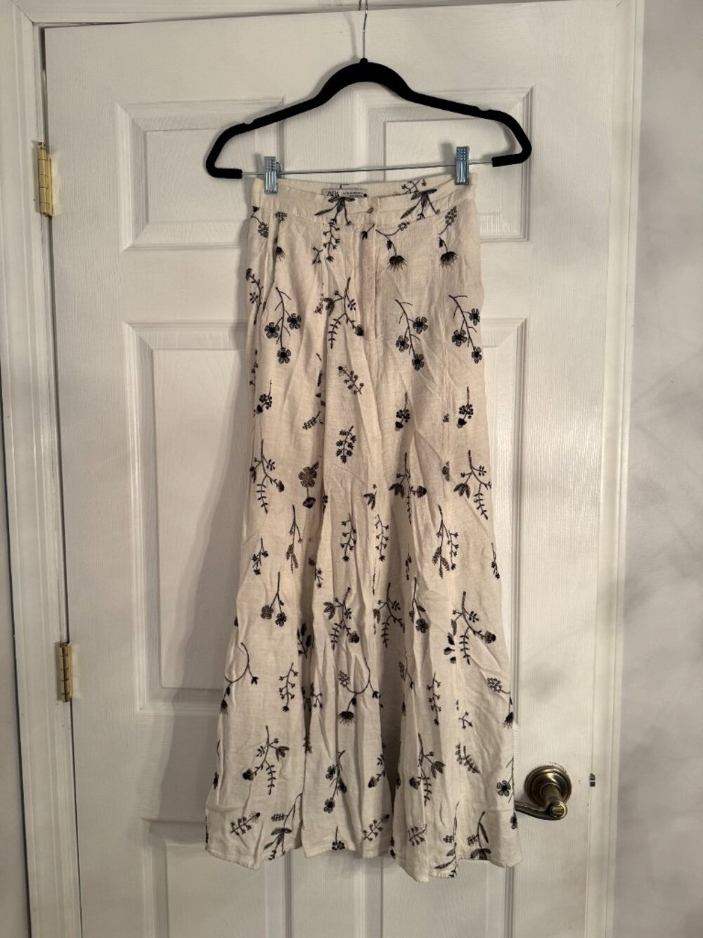 Zara White Embroidered Floral Maxi Skirt - Picture 3 of 5